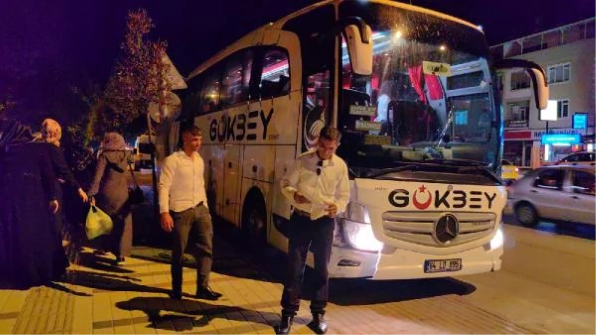 Yolcu Otobüsü ile Cipin Çarpıştığı Kazada Hasta Hostes 6 Saat Bekledi