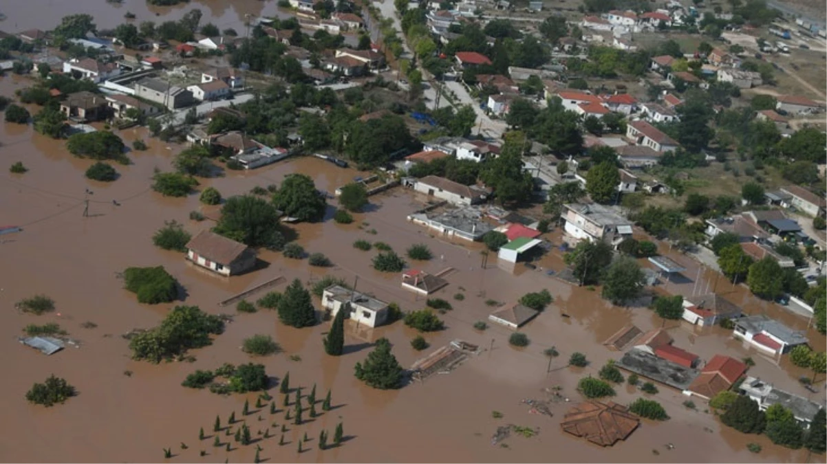 Yunanistan'daki sel felaketinde can kaybı sayısı 12'ye yükseldi