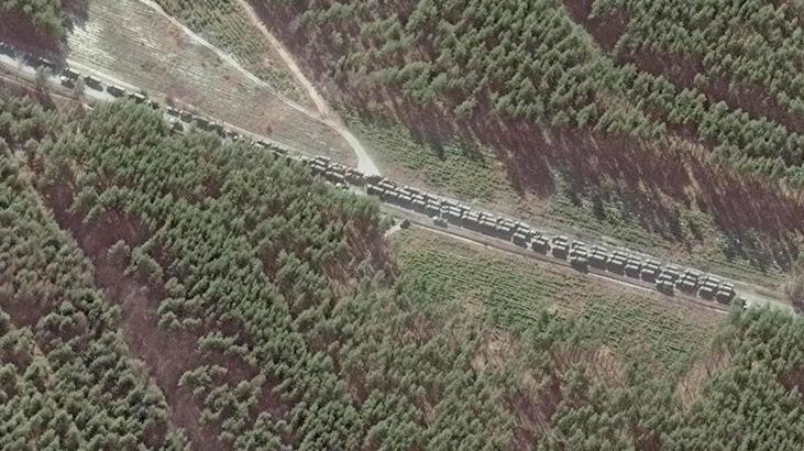  64 kilometrelik konvoy Kiev'in dibinde! Uydudan göründü