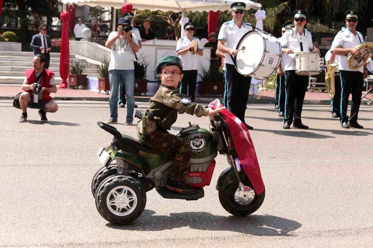 30 Ağustos Zafer Bayramı Bursa'da Kutlandı