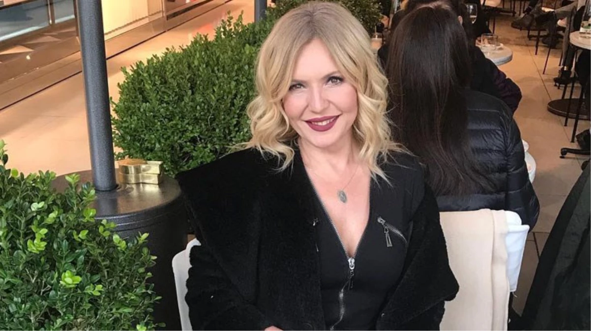 51 yaşındaki Seda Akgül peş peşe mayolu pozlarını paylaştı: Zayıflamaya başlayınca gaza geldim