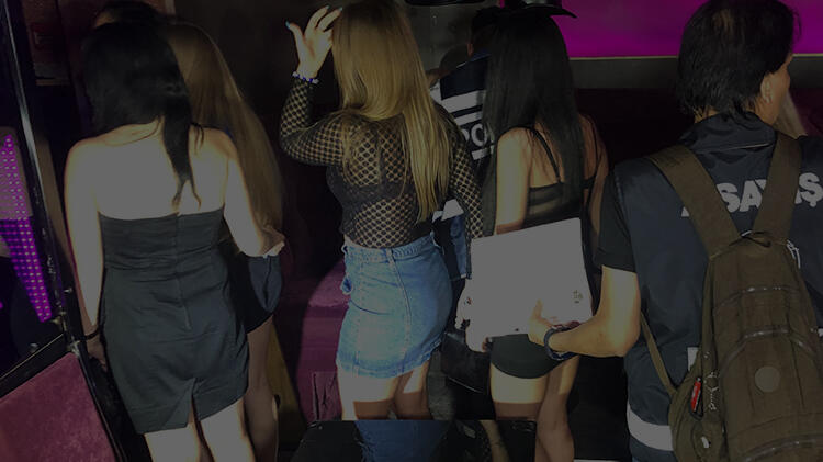 6 konsomatris kadınla ev kiralayıp kumar oynadılar!