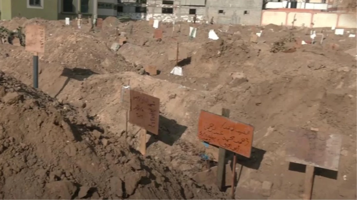 Abluka altındaki Şifa Hastanesi'nde yeni tehlike! Onlarca cansız bedeni bahçeye gömmek zorunda kaldılar