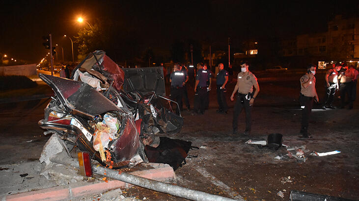 Adana'da feci kaza! 2 ölü, 4 yaralı