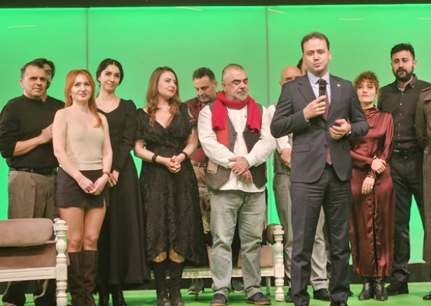 'Adiller’ seyircisiyle buluştu