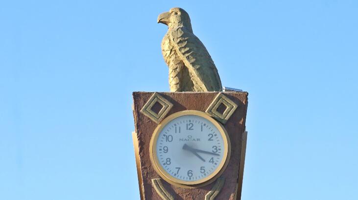 Adıyaman'da kentin simgesi... Saat Kulesi'ndeki saatler 04.17'de durdu