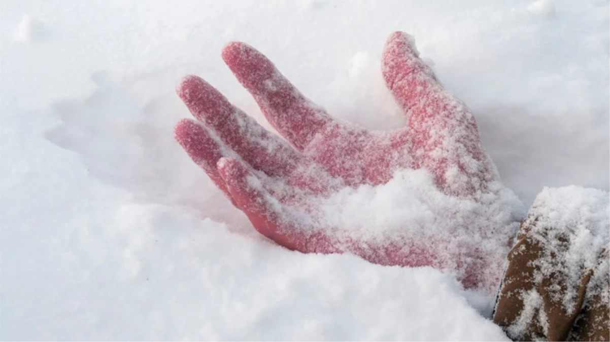 Afganistan'da 2'si çocuk 4 kişi donarak can verdi