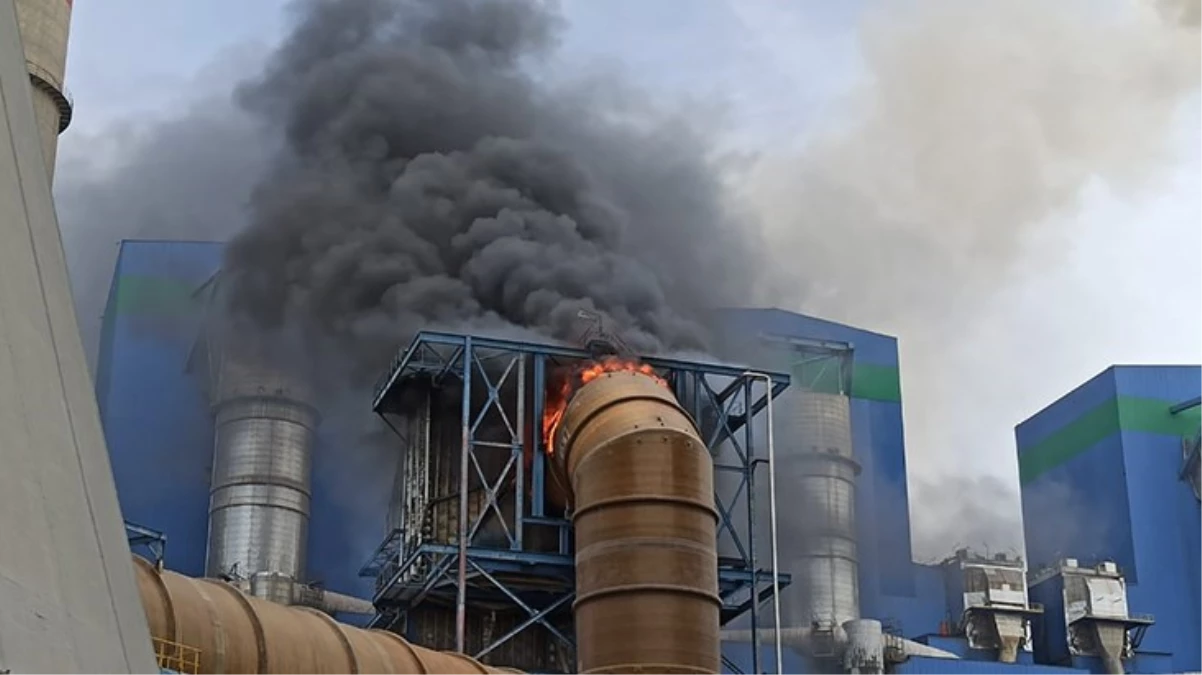 Afşin-Elbistan B Termik Santrali'nde yangın! Ekipler müdahale ediyor