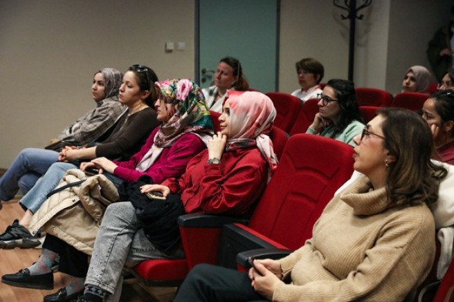 Akran zorbalığına karşı bilinçli ebeveynlik