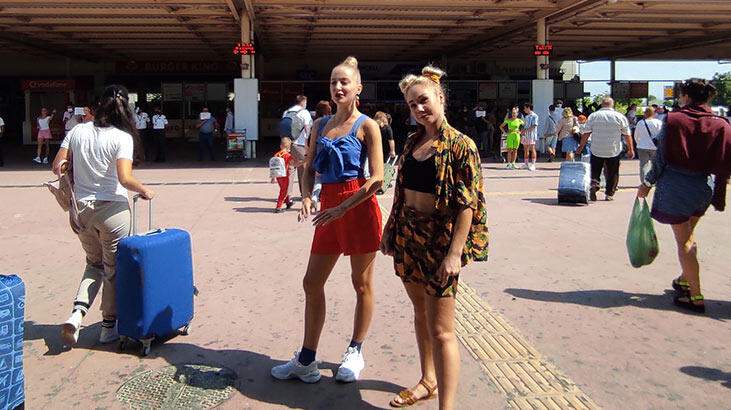 Antalya'da 65 bin turiste koronavirüs testi