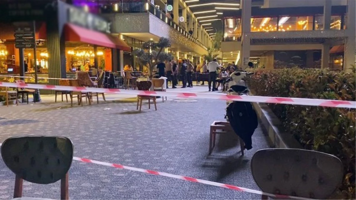 AVM'de çıkan tartışmada 3 kişi vuruldu