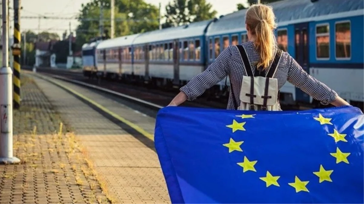 Avrupa Birliği, 36 bin gence ücretsiz seyahat bileti verecek