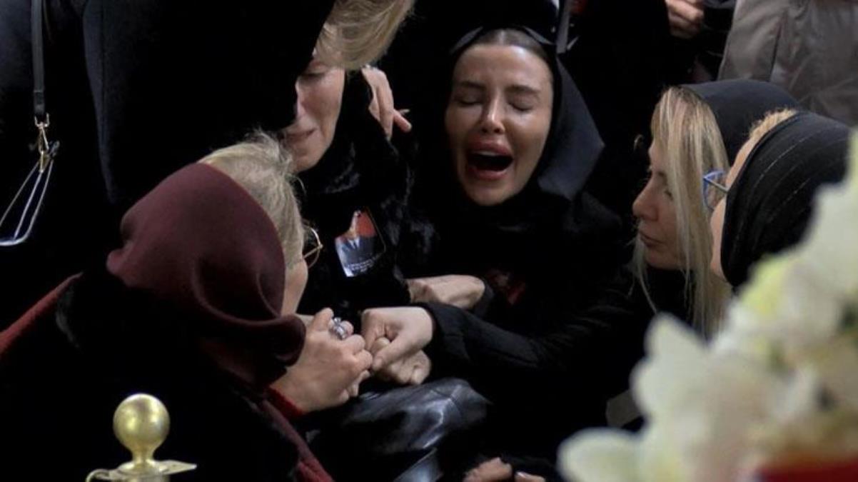 Babasını korkunç kazada kaybeden Özge Ulusoy'dan yürek yakan 2022'ye veda paylaşımı: Canımdan can aldın