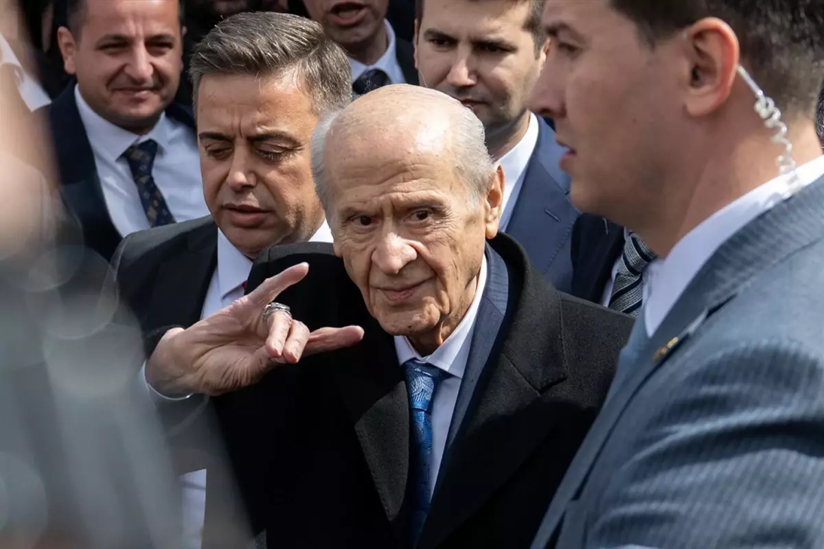 Bahçeli'den 3 Mayıs Milliyetçiler Günü mesajı