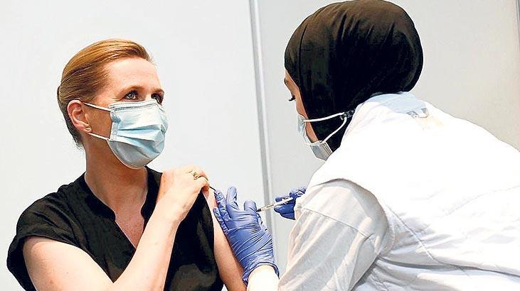 Başbakan’a ilk dozu bir Müslüman kız yaptı