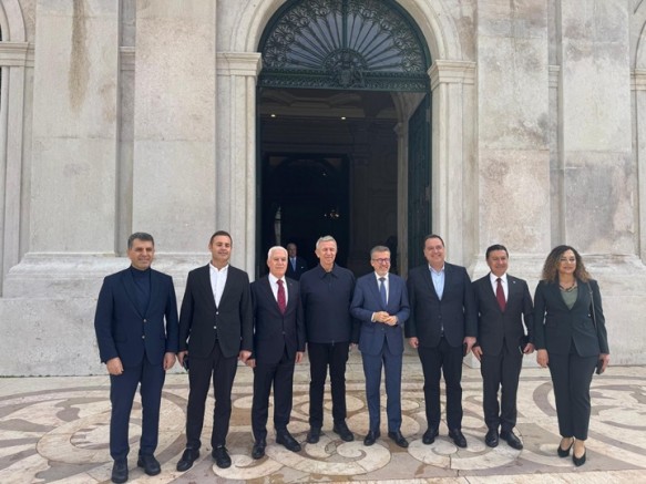 Başkan Bozbey Avrupa'da tarihi kent modelini inceledi