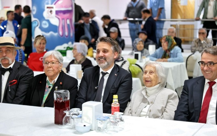 Başkan Vekili Biba, huzurevi sakinleriyle buluştu