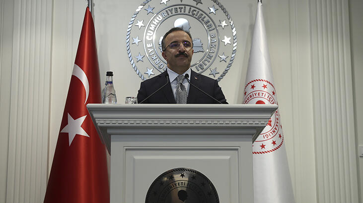 Bayram tatilinde 60 kişi trafik kazalarına hayatını kaybetti