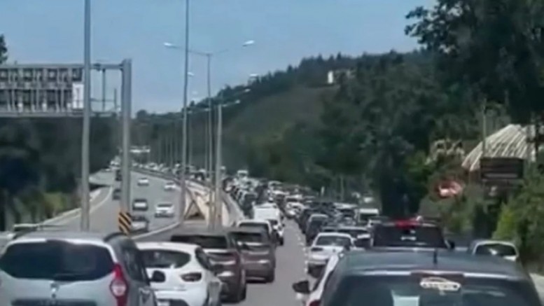 Bayramın Üçüncü Gününde Mudanya İstikameti Kilitlendi