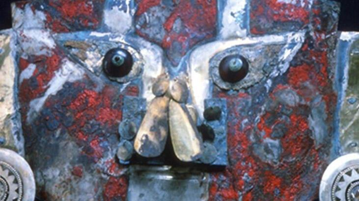 Bin yıllık mezarda gizleniyordu! İnsan kanıyla boyanmış...