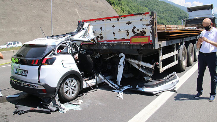 Bolu'da cip TIR’ın altına girdi: 2 ölü, 1 yaralı