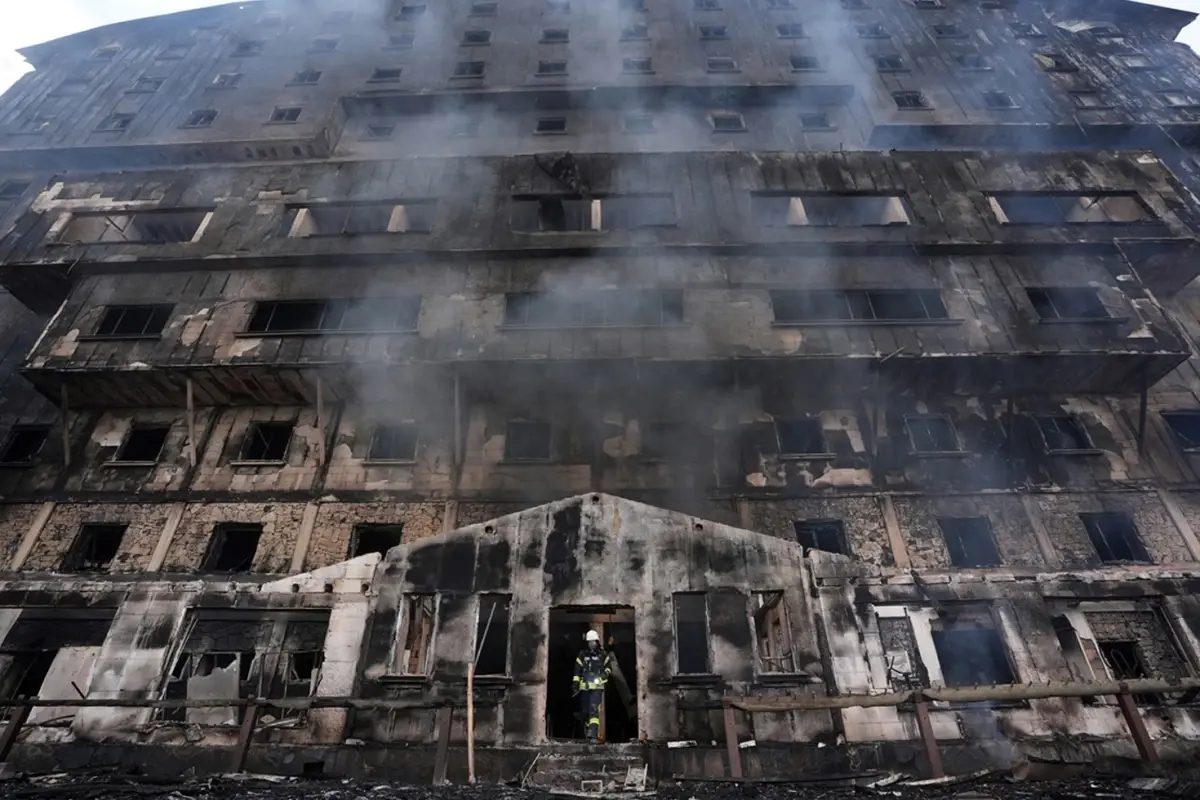 Bolu'daki otel yangıyla ilgili yayın yasağı kaldırıldı