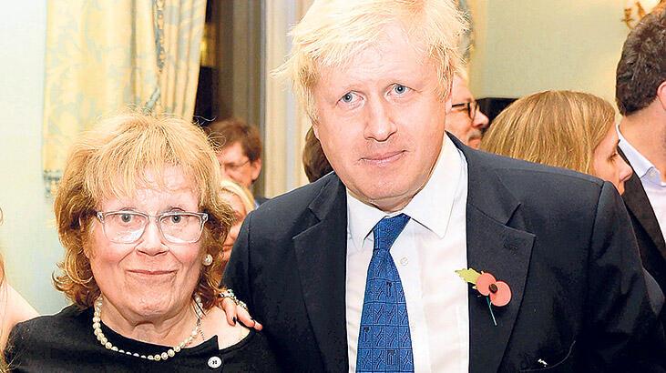 Boris Johnson annesini kaybetti