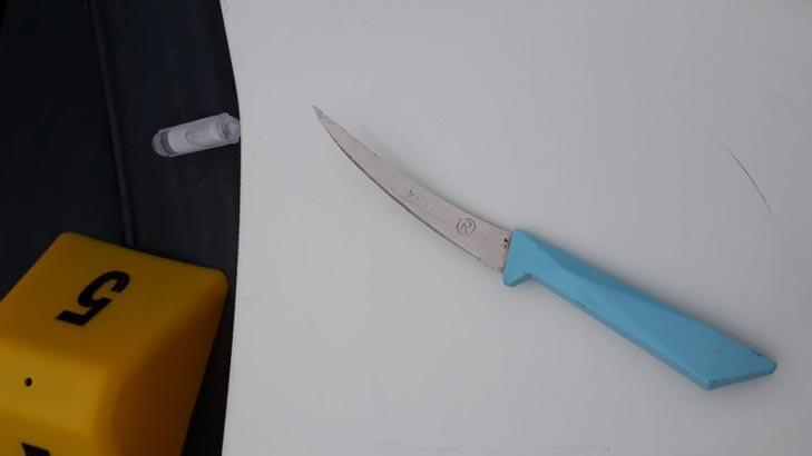 Boşandığı eşini boğazını keserek öldürdü