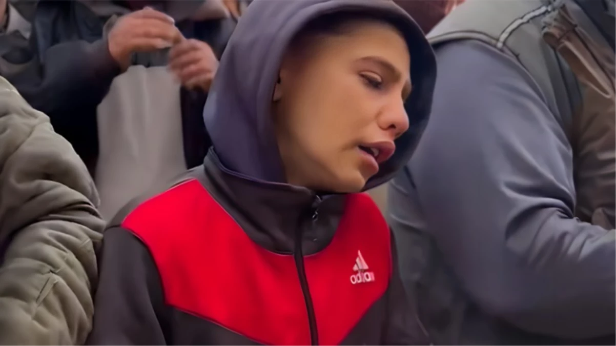 Bu acının tarifi yok! 11 yaşındaki çocuk, bütün ailesinin cenaze namazını kıldı