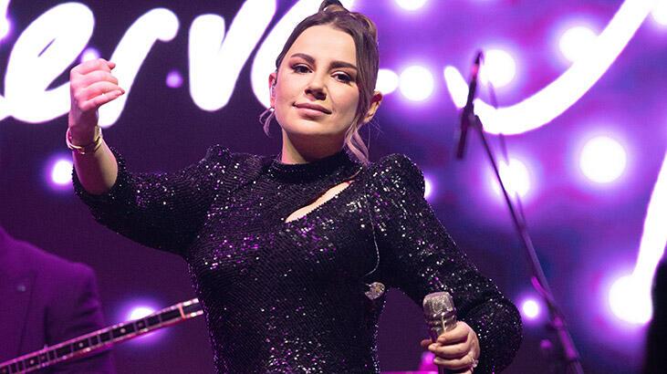 'Bu gece eski sevgiliye mesaj atmayı serbest bırakıyorum'