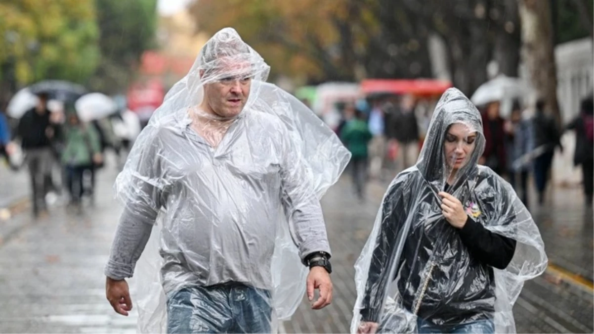 Bu saatlere dikkat! Valilik uyardı, İstanbul'da kuvvetli sağanak bekleniyor