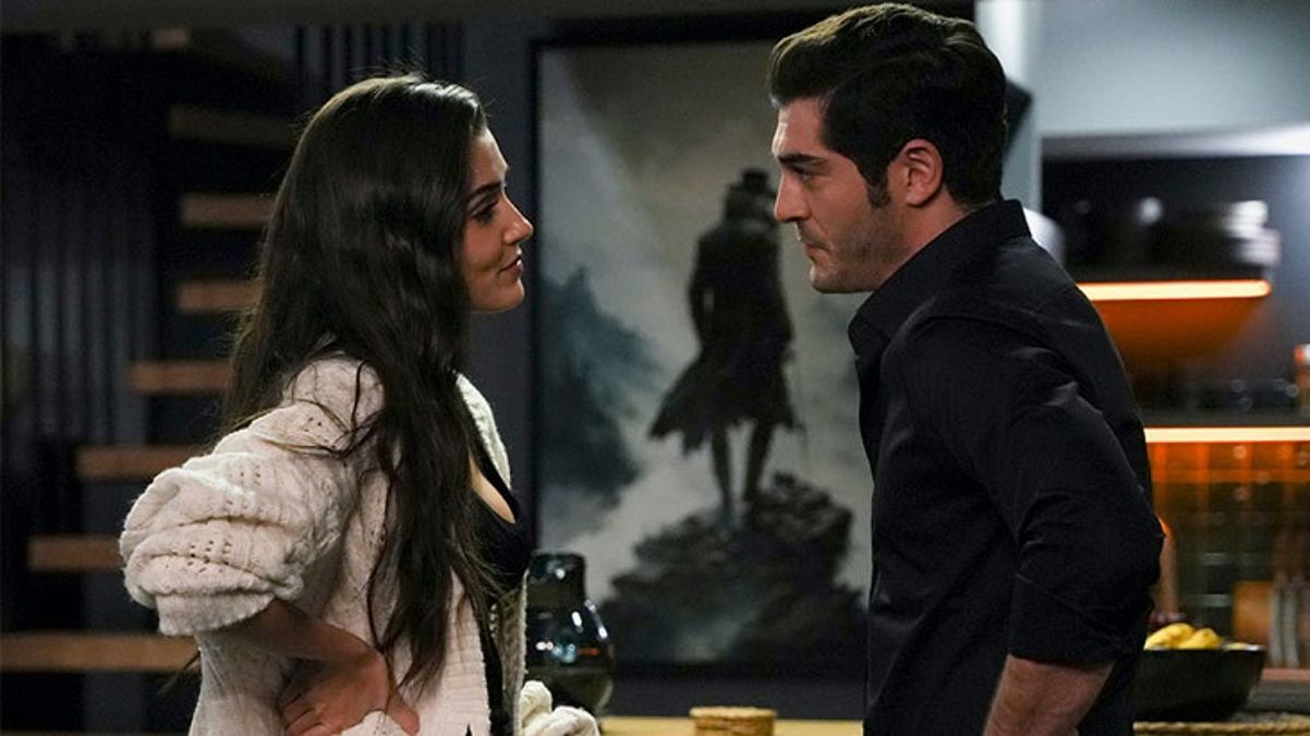 Burak Deniz, Dubai'deki Uluslararası Arap Festivali'nde ödül aldı