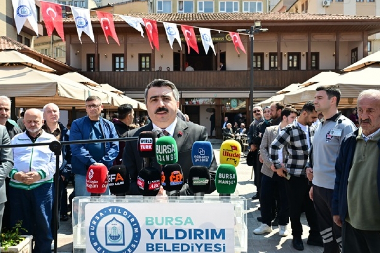 Bursa'da Emir Buhari Kültür Merkezi yenilenen yüzüyle açıldı