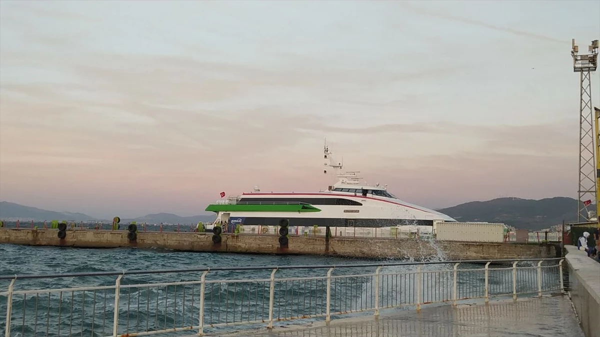 Bursa Deniz Otobüsü Seferleri İptal Edildi