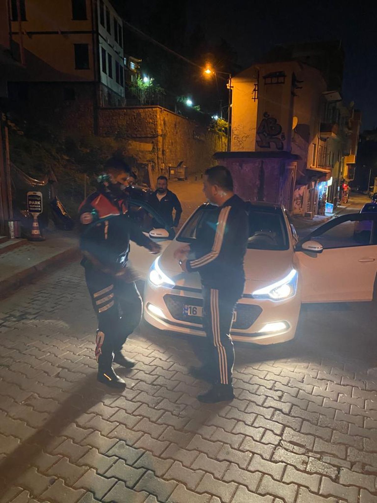 Bursa'da Yunus ekiplerinin uygulamalarında aranan 20 şüpheli yakalandı