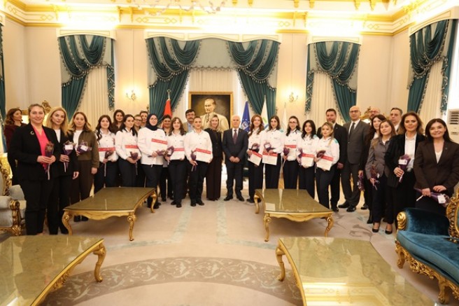 Bursa'nın rayları kadınlara emanet