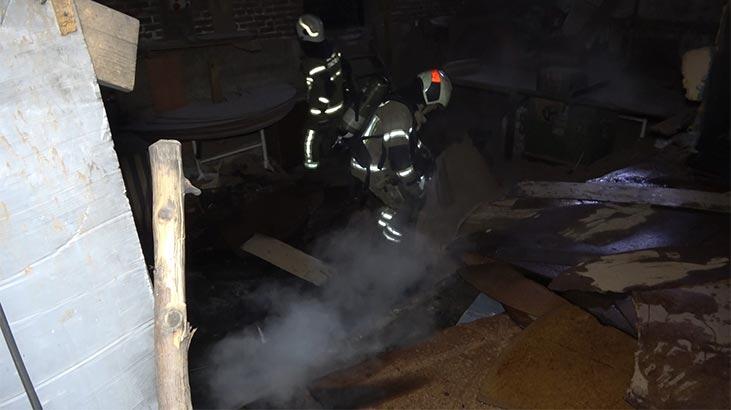 Bursa'da 3 katlı apartmanda korkutan yangın