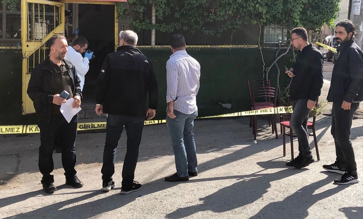 Bursa'da Kahvehanede Silahlı Saldırı: Bir Kişi Hayatını Kaybetti