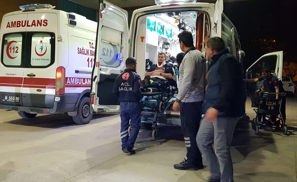 Bursa'da otomobillerin çarpıştığı kazada 1 kişi öldü, 6 kişi yaralandı