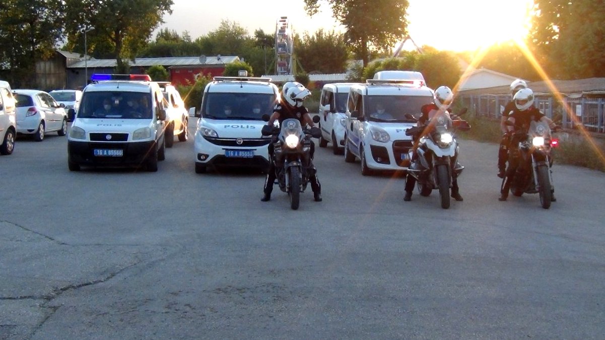 Bursa'da polis ve jandarma kuş uçurtmadı