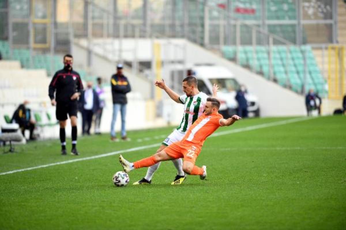 Bursaspor, Adanaspor deplasmanında