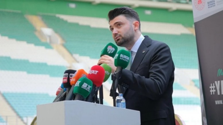 Bursaspor Başkanı Enes Çelik ateş püskürdü: 'İstenmiyorsak açıkça söyleyin'