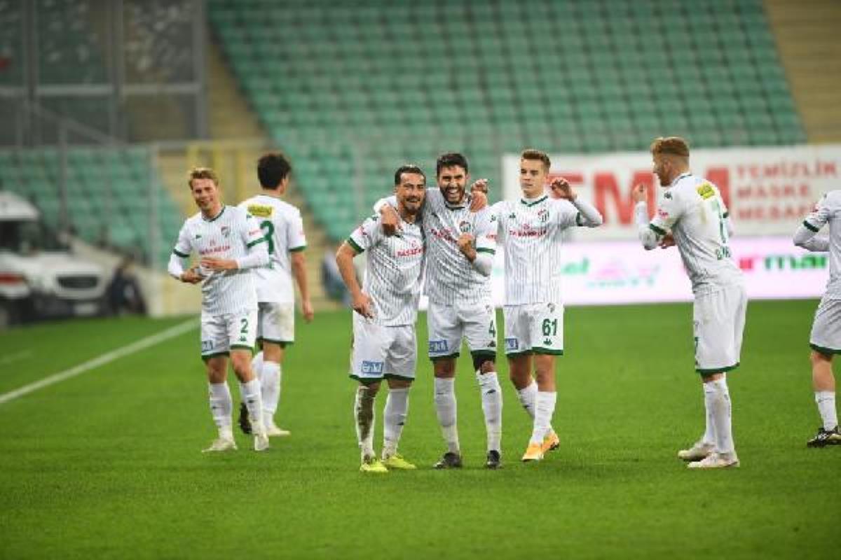 Bursaspor, evinde puanları topladı