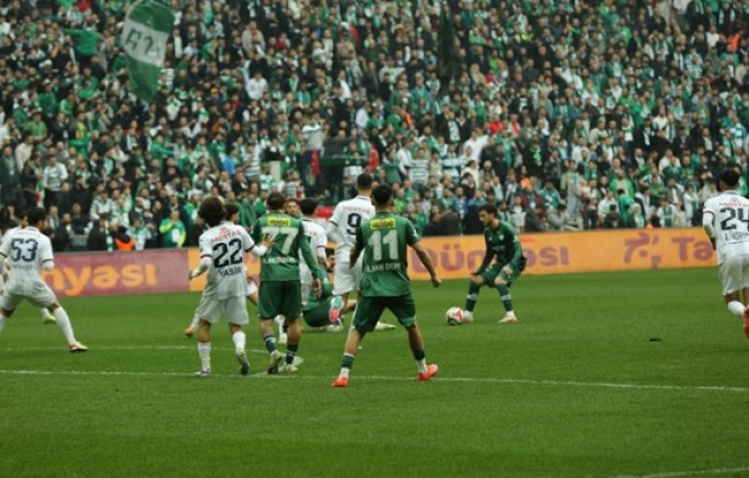 Bursaspor Evinde Rahat Kazandı: 3-0