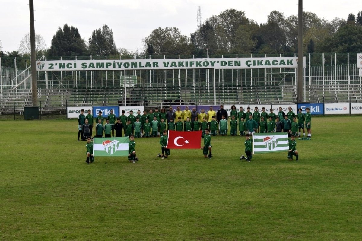 Genç Timsahlar Cumhuriyeti kutladı