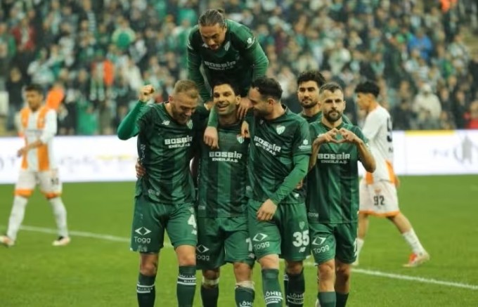Bursaspor'un ilk 11'i belli oldu