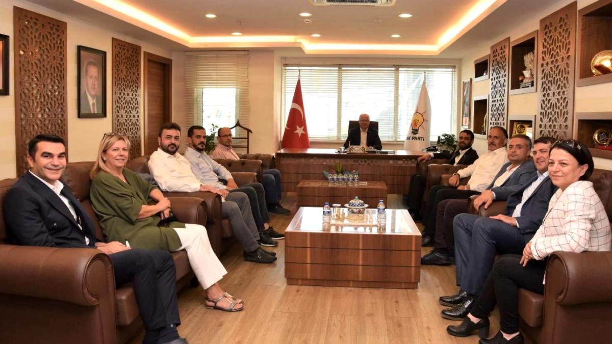 Bursaspor'dan AK Parti'ye ziyaret