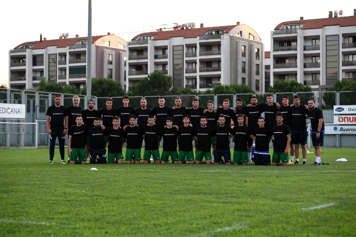 Bursasporlu futbolcular Elmalı Davası'na tepki gösterdi