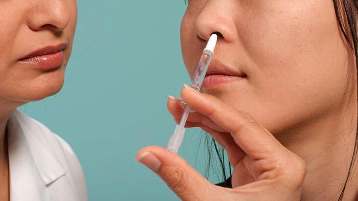 Burun yoluyla uygulanan Kovid-19 aşısı yüzde 100 etki sağlıyor