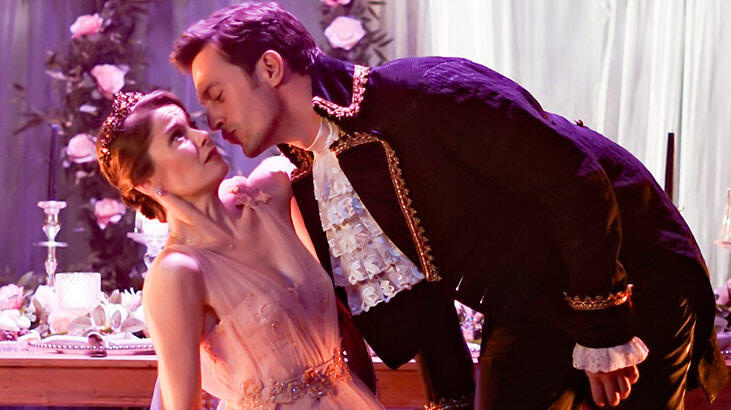 'Camdaki Kız' ikinci bölümüyle zirvede